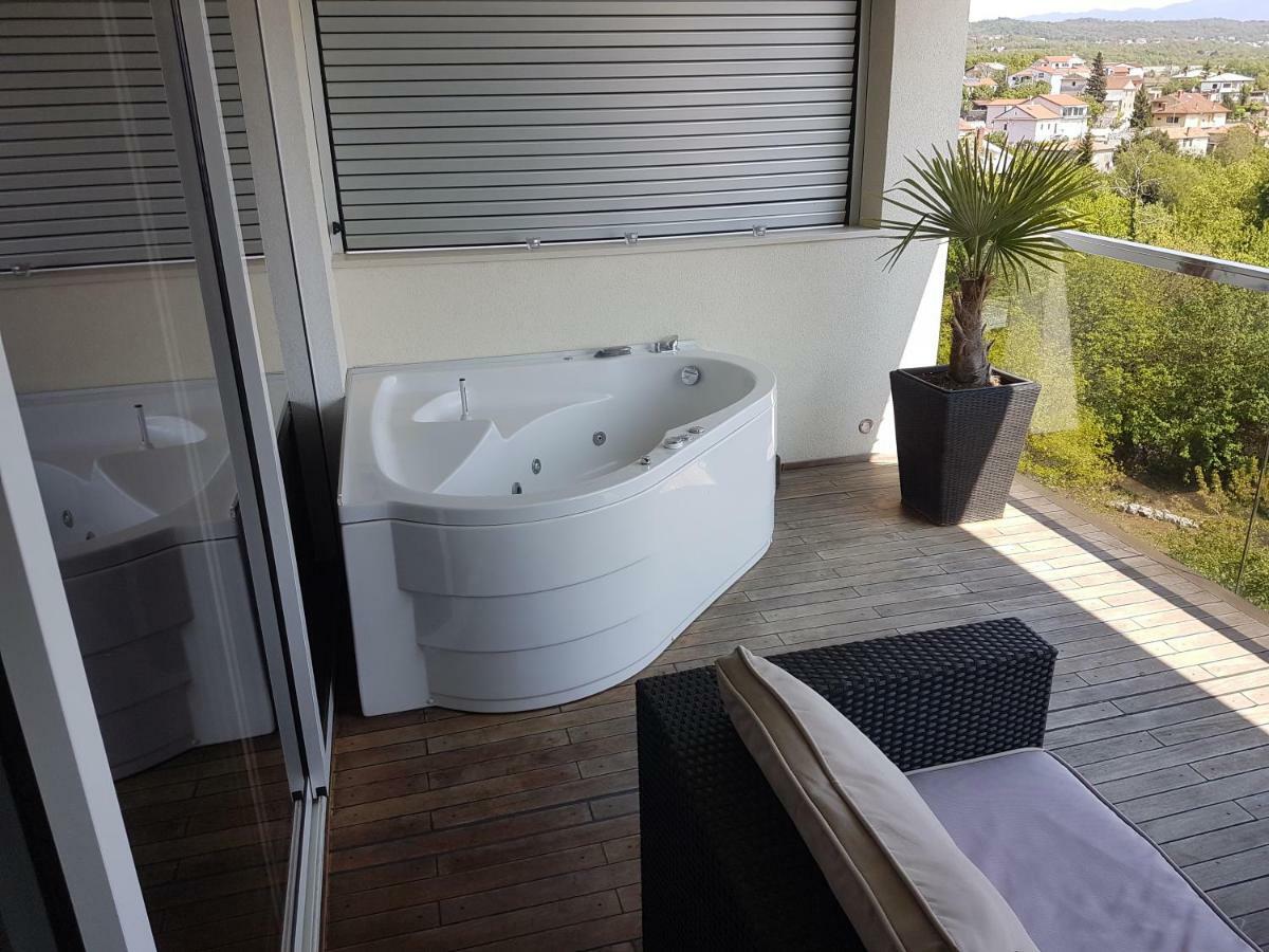 Jacuzzi Penthouse Apartment Matulji Exterior foto
